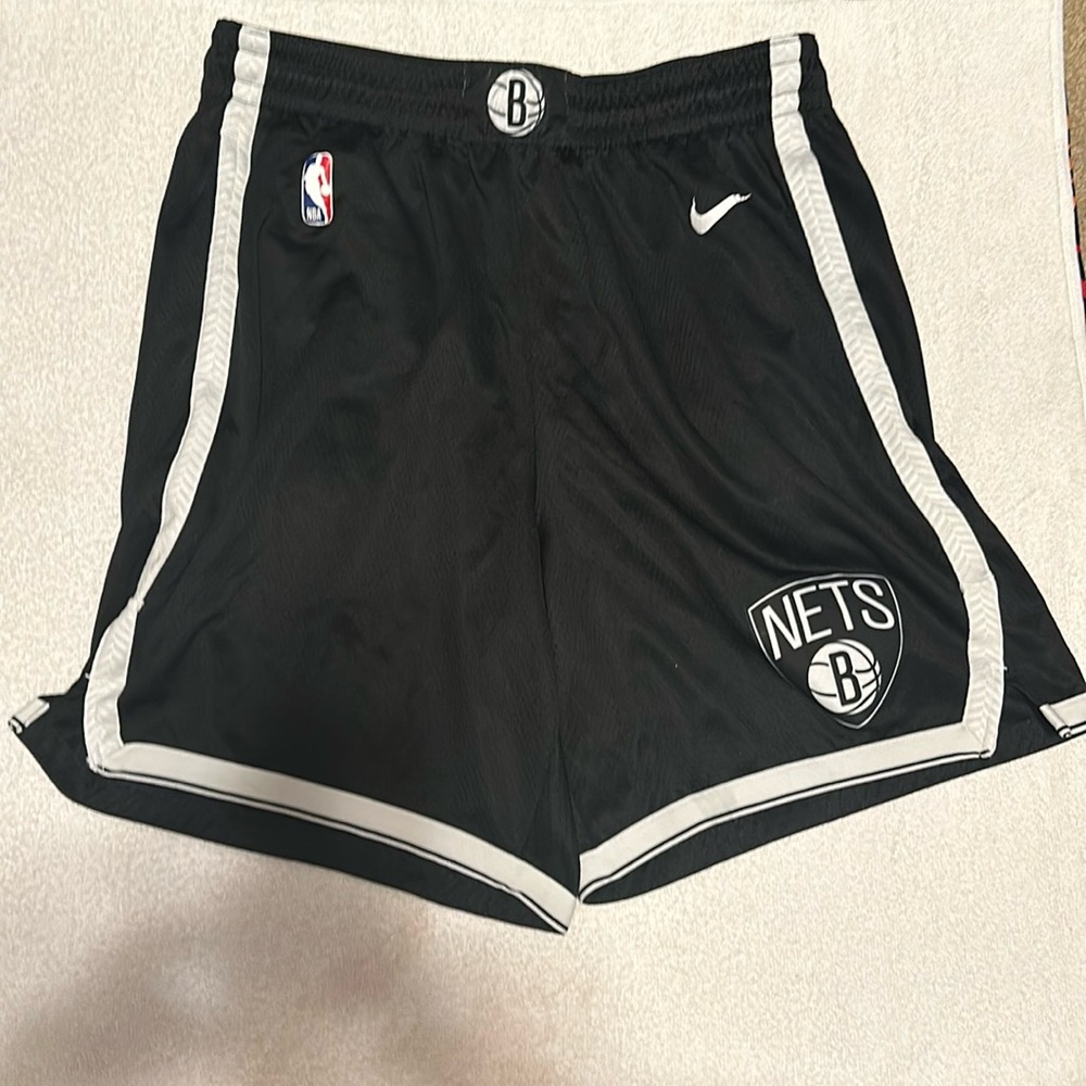 NIKE NWOT NBA Brooklyn Nets shorts